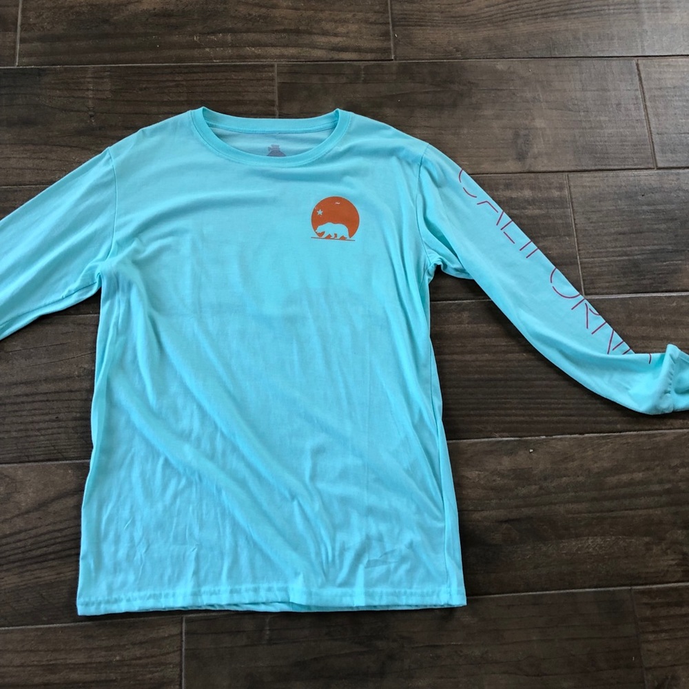 Men’s T-Shirt.